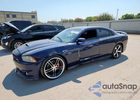 2013 Dodge Charger Srt-8 z USA, uszkodzony, nr VIN 2C3CDXEJ4DH586736